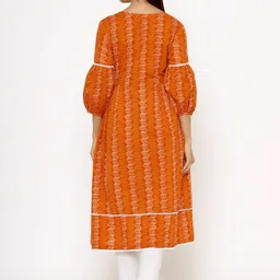 Ikk Kudi by Seerat Ethnic Motifs Printed Pure Cotton Maternity Kurta image 4