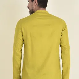 DEYANN Men Lime Green Solid Kurta image 5