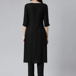 Samhitas Yoke Design Round Neck Anarkali Kurta image 2