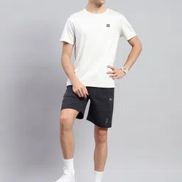 Monte Carlo Men Solid Mid-Rise Cotton Regular Shorts image 2