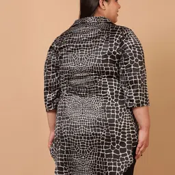 Amydus Women Plus Size Black Printed Shirt Style Top image 3