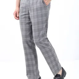 Highlander Men Elasticated Waistband and Turn Up Hem Smart Formal Trousers image 2