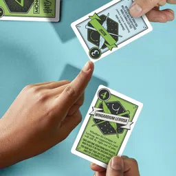 monopoly Deal: HARRY POTTER Card Game | Family Games for Kids and Adults | Ages 8 and Up image 4