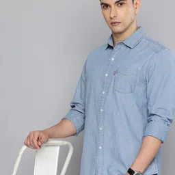 levi's Men Slim Fit Solid Spread Collar Casual Shirt image 1