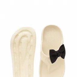 foamtek Women Slippers image 3