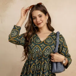 zyla Women Fit and Flare Dark Green Maxi/Full Length Dress image 3