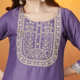 gjfiive D2525 Embellished Kurta, Trouser/Pant & Dupatta Set image 5