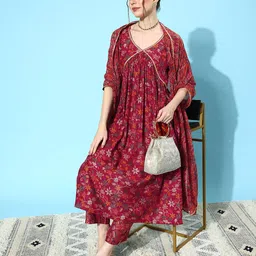 Libas Floral Printed High Slit Gotta Patti Kurta with Trousers & Dupatta image 2