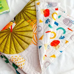 Zookeeper White & Blue Cartoon Characters Printed 120 GSM Single Bed Quilt image 3