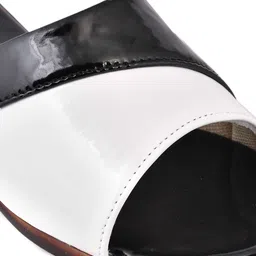 Padvesh Colourblocked Block Heels image 3