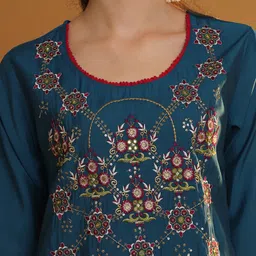 Tulsattva Floral Embroidered V-Neck Regular Chanderi Cotton Kurta & Trouser & Dupatta image 2