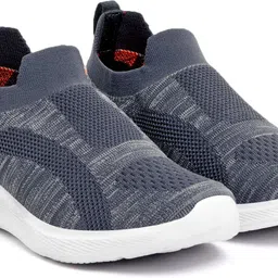 oakmen Men sports shoes Trendy unique stylish black Sneakers For Men image 2