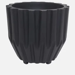 nora Sirius Star Black Polyethylene Floor Planter image 3