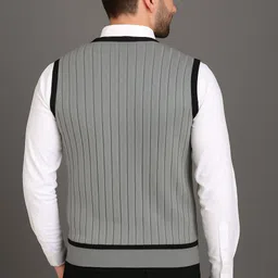 meavyil Men Self Design V Neck Black Sweater image 2