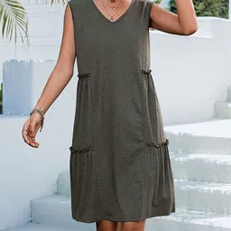 StyleCast Green V-Neck Sleeveless  A-Line Dress-image-89