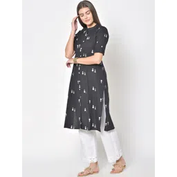 Pistaa Women Black Printed Floral Kurta image 4