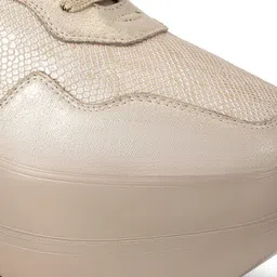 Anaar Women Groove Signature Textured Lightweight Basics Flatform Sneakers image 2