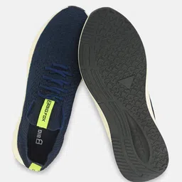 Big Fox Men Textured Lightweight Sneakers image 2