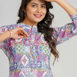 clothland Women Printed Cotton Blend A-line Kurta image 2