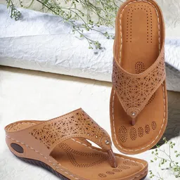 faolin Women Wedges Sandal-picture-18