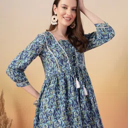 stylum Women Floral Print Viscose Rayon A-line Kurta image 3