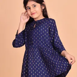 misbis Floral Print Tie-Up Neck Three-Quarter Bell Sleeves Fringed Top image 4