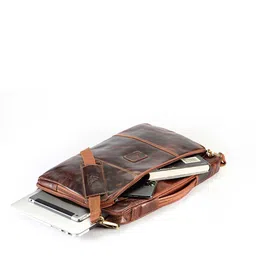 Picco Massimo Unisex Brown Messenger Bag image 5