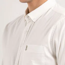 red tape Men Relaxed Fit Fit Solid Spread Collar Casual Shirt image 5