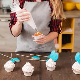 greenstone XACTN bakeware Set Cake Turntable, Round Cake Mould Set of 3, Measuring Cup & Spoon Set of 8, 12 pc Cake Decorating Nozzle with Silicon Piping Bag, Set of 2 Icing Spatula, 3 pcs Scrapper & brush spatula Kitchen Tool Set image 4