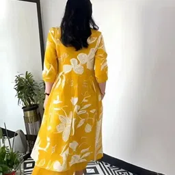 shanoor textile Women Viscose Rayon Kurta Pant Set image 3