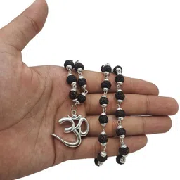 lisa vorce Most Demanded Lord Mahadev Dotted Locket Pendant With Mala Silver Beads Brass, Wood Locket Set image 3