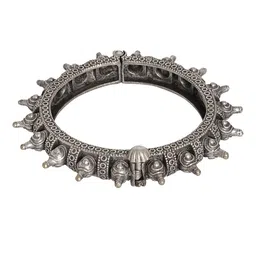 TEEJH Oxidised Silver-Toned Bangle image 4