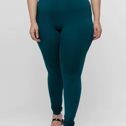 De Moza Women Green Solid Cotton Churidar-Length Leggings-image-69