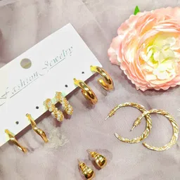 FEMMIBELLA Set of 5 Gold-Plated Hoop Earrings image 1