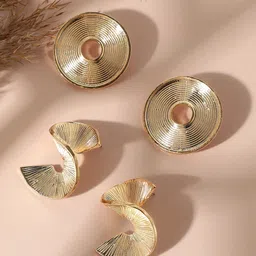 SOHI Set Of 2 Gold-Plated Contemporary Stud Earrings-picture-13