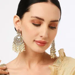 OOMPH Circular Chandbalis Earrings image 3