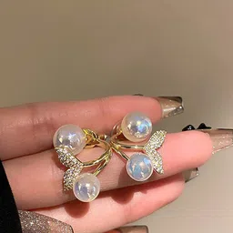 Jewels Galaxy Gold-Plated Contemporary Studs image 2