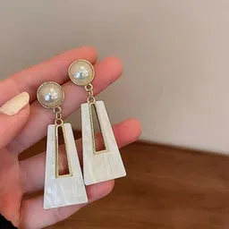 Pinapes Contemporary Drop Earrings image 4