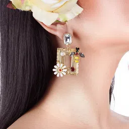 JOKER & WITCH Multicoloured Contemporary Studs Earrings image 3