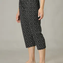daspration Women Multicolor Capri image 4