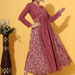 vbuyz Women Floral Print Pure Cotton Anarkali Kurta image 4