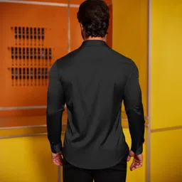 zartha Men Regular Fit Solid Spread Collar Casual Shirt image 2