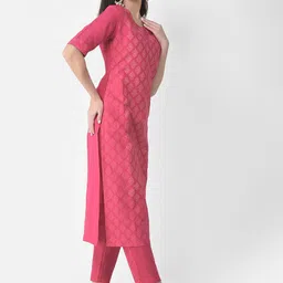 Span Ethnic Motifs Printed Straight Kurta image 5