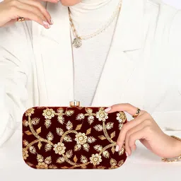tooba handicraft Party Maroon Clutch image 2