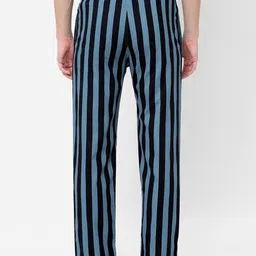 urban scottish Men Pyjama image 2