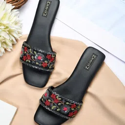 ravis Women Flats Sandal-picture-19