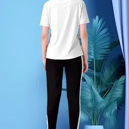 de trendz Printed Women Track Suit image 2