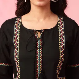 anouk Women Embroidered Pure Cotton Straight Kurta image 4