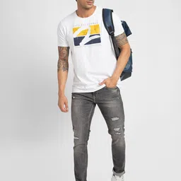 SPYKAR Men Slim Fit Low-Rise Mildly Distressed Heavy Fade Cotton Jeans image 4