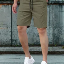 Solid Men Green Cargo Shorts-image-2
